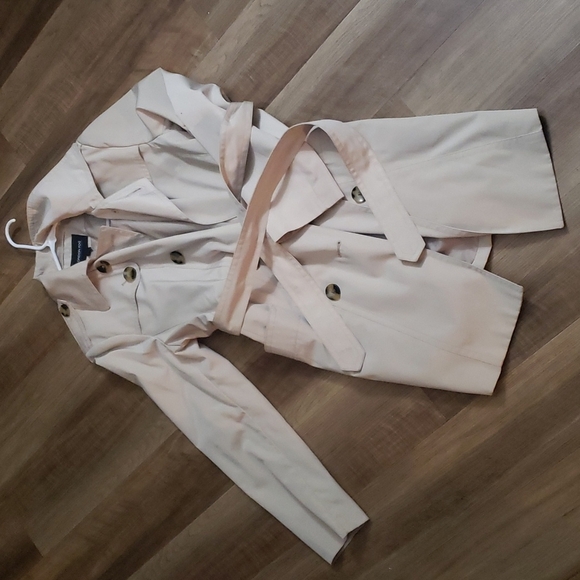 London Fog Women’s Double Breasted Trench Coat Belted Classic Beige - Picture 3 of 7